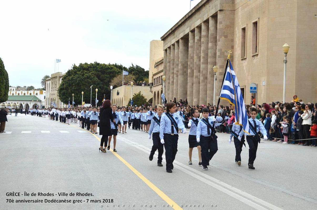 232- Rhodes- Defile Dodecanese grec.JPG